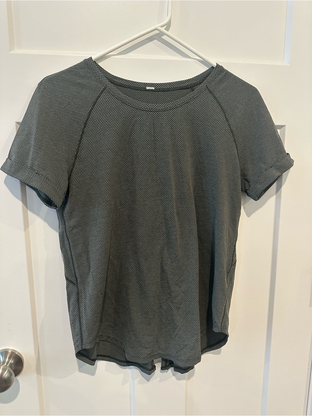 Women’s Short Sleeve Crew Neck Top in Olive Green